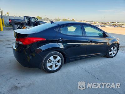Trzecie zdjęcie samochodu z tyłu: 2013 HYUNDAI ELANTRA GLS VIN:5NPDH4AE4DH399094 - miniatura
