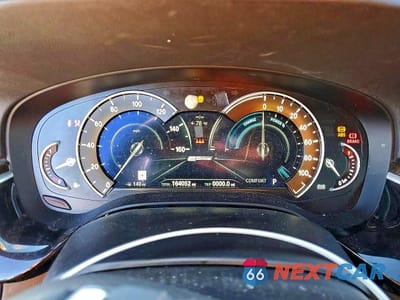 Zdjęcie 9 z 12 samochodu: 2019 BMW 530E VIN:WBAJA9C53KB393607 - miniatura