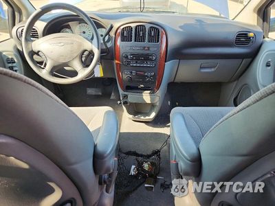 Zdjęcie 8 z 12 samochodu: 2007 CHRYSLER TOWN & COUNTRY LX VIN:1A4GJ45R47B226755 - miniatura