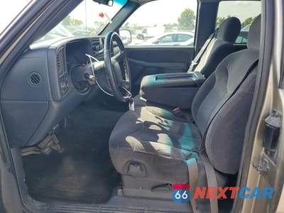 Zdjęcie 7 z 12 samochodu: 2000 GMC NEW SIERRA C1500 VIN:1GTEC19V8YZ365728 - miniatura