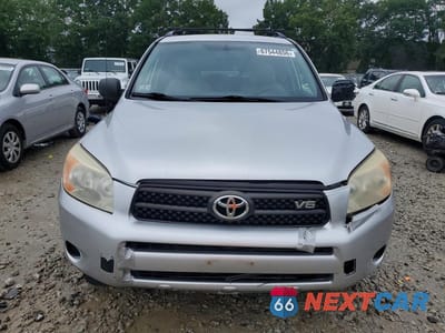 Piąte zdjęcie samochodu w środku: 2007 TOYOTA RAV4 BASE VIN:JTMBK35V675039259 - miniatura