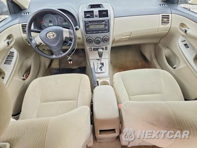 Zdjęcie 8 z 12 samochodu: 2012 TOYOTA COROLLA LE VIN:2T1BU4EE2CC779629 - miniatura