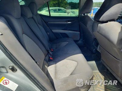 Zdjęcie 10 z 13 samochodu: 2018 TOYOTA CAMRY LE VIN:JTNB11HKXJ3012119 - miniatura