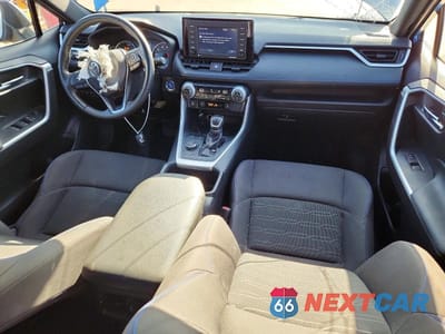 Zdjęcie 8 z 13 samochodu: 2022 TOYOTA RAV4 SE VIN:JTM16RFV4ND524908 - miniatura