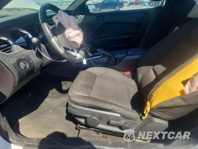 Zdjęcie 7 z 12 samochodu: 2014 FORD MUSTANG VIN:1ZVBP8AM3E5274367 - miniatura