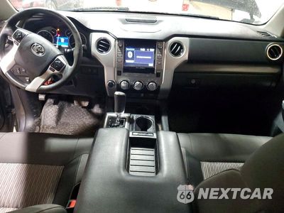 Zdjęcie 8 z 12 samochodu: 2014 TOYOTA TUNDRA CREWMAX SR5 VIN:5TFDY5F15EX400433 - miniatura