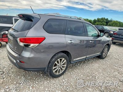 Trzecie zdjęcie samochodu z tyłu: 2016 NISSAN PATHFINDER SL VIN:5N1AR2MM3GC671198 - miniatura