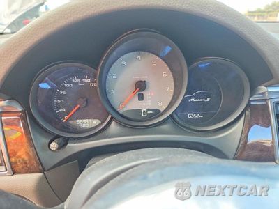 Zdjęcie 9 z 12 samochodu: 2016 PORSCHE MACAN S VIN:WP1AB2A56GLB58970 - miniatura