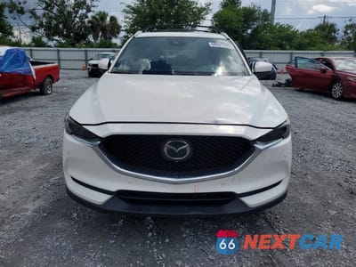 Piąte zdjęcie samochodu w środku: 2019 MAZDA CX-5 SIGNATURE VIN:JM3KFBEY0K0634470 - miniatura