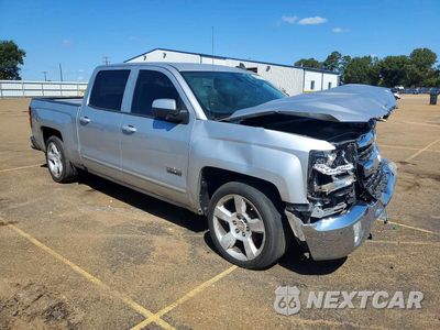 Czwarte zdjęcie samochodu z boku: 2018 CHEVROLET SILVERADO C1500 LT VIN:3GCPCREC8JG589020 - miniatura