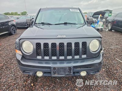 Piąte zdjęcie samochodu w środku: 2011 JEEP PATRIOT SPORT VIN:1J4NT1GA1BD124446 - miniatura
