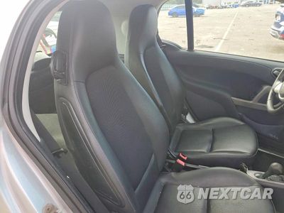 Zdjęcie 10 z 12 samochodu: 2015 SMART FORTWO PURE VIN:WMEEJ3BA4FK809610 - miniatura