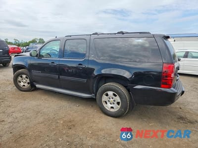 Drugie zdjęcie samochodu z przodu: 2011 CHEVROLET SUBURBAN K1500 LT VIN:1GNSKJE32BR307798 - miniatura