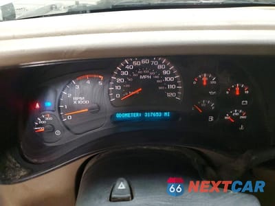Zdjęcie 9 z 13 samochodu: 2003 GMC SIERRA K2500 HEAVY DUTY VIN:1GTHK23183F178043 - miniatura