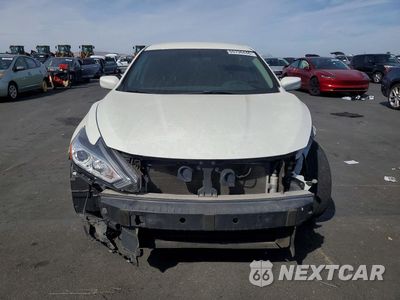 Piąte zdjęcie samochodu w środku: 2016 NISSAN ALTIMA 2.5 S VIN:1N4AL3AP3GC147355 - miniatura