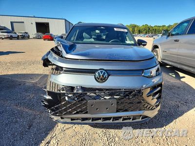 Piąte zdjęcie samochodu w środku: 2026 VOLKSWAGEN TIGUAN SE R-LINE BLACK VIN:3VVGR7RM3TM021849 - miniatura
