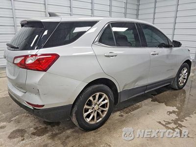Trzecie zdjęcie samochodu z tyłu: 2020 CHEVROLET EQUINOX LT VIN:2GNAXTEV4L6254951 - miniatura