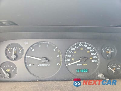 Zdjęcie 9 z 13 samochodu: 1999 JEEP GRAND CHEROKEE LAREDO VIN:1J4GW58S7XC678876 - miniatura