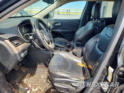 Zdjęcie 7 z 13 samochodu: 2015 JEEP CHEROKEE LATITUDE VIN:1C4PJMCS2FW565159 - miniatura