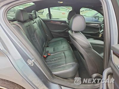 Zdjęcie 10 z 12 samochodu: 2017 BMW 540 XI VIN:WBAJE7C39HG888414 - miniatura