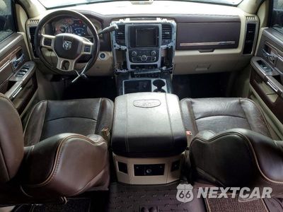 Zdjęcie 8 z 12 samochodu: 2014 RAM 3500 LONGHORN VIN:3C63R3NL6EG198603 - miniatura