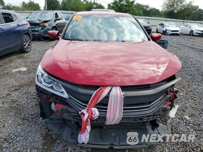 Piąte zdjęcie samochodu w środku: 2017 HONDA ACCORD SPORT VIN:1HGCR2F52HA096304 - miniatura