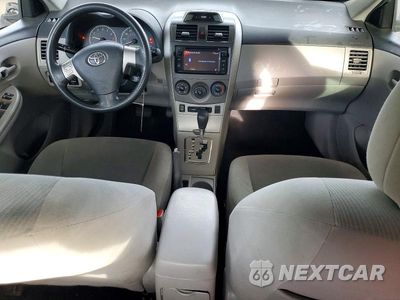 Zdjęcie 8 z 12 samochodu: 2013 TOYOTA COROLLA LE VIN:2T1BU4EE9DC033082 - miniatura