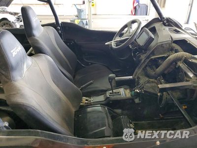 Piąte zdjęcie samochodu w środku: 2023 KAWASAKI TERYX KRX4 UTILITY VEHICLE VIN:JKARTCA11PB501057 - miniatura
