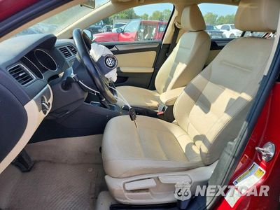 Zdjęcie 7 z 12 samochodu: 2016 VOLKSWAGEN JETTA SE VIN:3VWD67AJ3GM358794 - miniatura