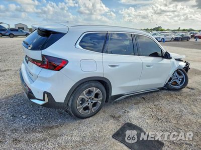 Trzecie zdjęcie samochodu z tyłu: 2026 BMW X1 XDRIVE28I VIN:WBX73EF02T5731596 - miniatura
