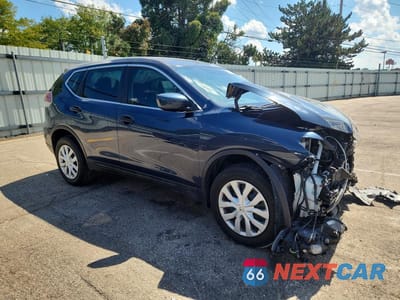 Czwarte zdjęcie samochodu z boku: 2016 NISSAN ROGUE S VIN:5N1AT2MV2GC890437 - miniatura