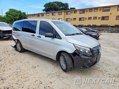 Czwarte zdjęcie samochodu z boku: 2018 MERCEDES-BENZ METRIS VIN:WD4PG2EEXJ3358111 - miniatura