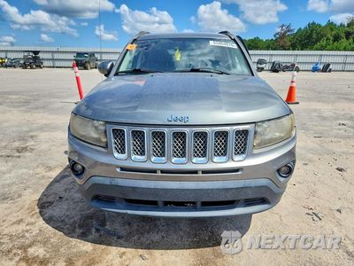 Piąte zdjęcie samochodu w środku: 2014 JEEP COMPASS LATITUDE VIN:1C4NJCEB4ED522483 - miniatura