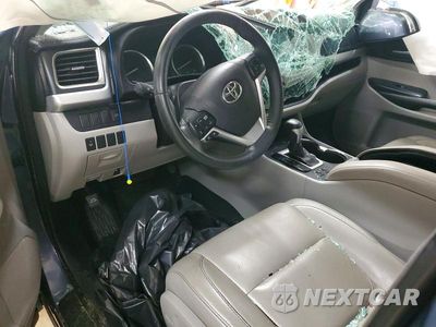 Zdjęcie 8 z 13 samochodu: 2016 TOYOTA HIGHLANDER XLE VIN:5TDKKRFH2GS157749 - miniatura