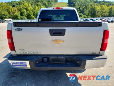 Zdjęcie 6 z 12 samochodu: 2011 CHEVROLET SILVERADO K1500 LS VIN:3GCPKREA0BG355215 - miniatura
