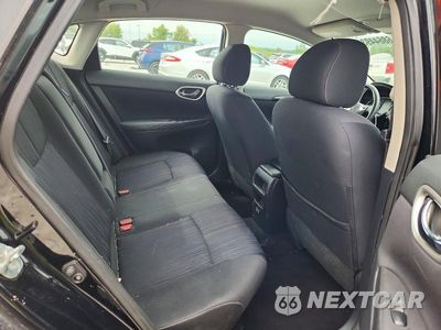 Zdjęcie 10 z 12 samochodu: 2017 NISSAN SENTRA SV VIN:3N1AB7AP9HL711250 - miniatura