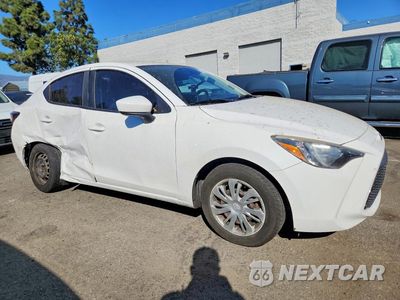 Czwarte zdjęcie samochodu z boku: 2019 TOYOTA YARIS L VIN:3MYDLBYV7KY510425 - miniatura