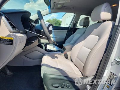 Zdjęcie 7 z 13 samochodu: 2017 HYUNDAI TUCSON SE VIN:KM8J3CA44HU388395 - miniatura