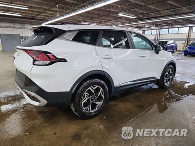 Trzecie zdjęcie samochodu z tyłu: 2025 KIA SPORTAGE LX VIN:5XYK23DF5SG325274 - miniatura