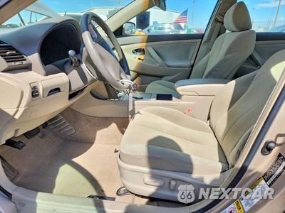 Zdjęcie 7 z 13 samochodu: 2007 TOYOTA CAMRY LE VIN:4T1BE46K27U116602 - miniatura