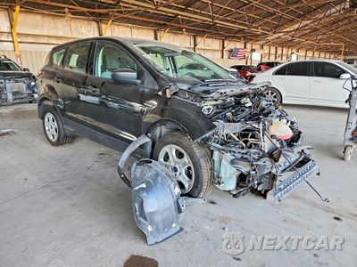 Czwarte zdjęcie samochodu z boku: 2017 FORD ESCAPE S VIN:1FMCU0F74HUE95597 - miniatura