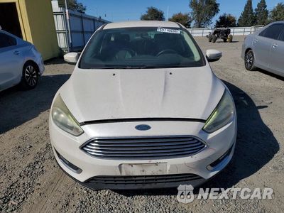 Piąte zdjęcie samochodu w środku: 2015 FORD FOCUS TITANIUM VIN:1FADP3N21FL241667 - miniatura