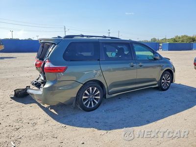 Trzecie zdjęcie samochodu z tyłu: 2019 TOYOTA SIENNA XLE PREMIUM 7-PASSENGER VIN:5TDDZ3DC8KS218362 - miniatura