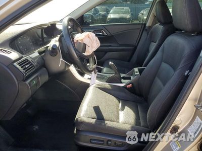 Zdjęcie 7 z 12 samochodu: 2015 HONDA ACCORD SPORT VIN:1HGCR2F56FA218823 - miniatura