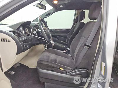 Zdjęcie 7 z 13 samochodu: 2014 DODGE GRAND CARAVAN SE VIN:2C4RDGBGXER194421 - miniatura