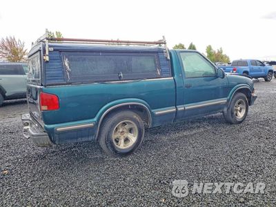 Trzecie zdjęcie samochodu z tyłu: 1998 CHEVROLET S TRUCK S10 VIN:1GCCS144XWK197833 - miniatura