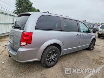 Trzecie zdjęcie samochodu z tyłu: 2019 DODGE GRAND CARAVAN GT VIN:2C4RDGEG6KR620984 - miniatura