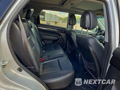 Zdjęcie 10 z 12 samochodu: 2013 KIA SORENTO SX VIN:5XYKW4A27DG359800 - miniatura