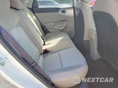 Zdjęcie 11 z 14 samochodu: 2023 KIA SOUL LX VIN:KNDJ23AU0P7893807 - miniatura