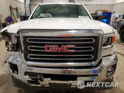 Piąte zdjęcie samochodu w środku: 2015 GMC SIERRA K2500 SLT VIN:1GT12ZEGXFF551390 - miniatura